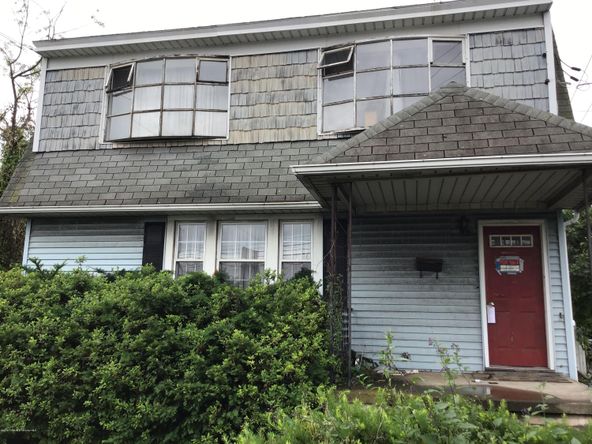 700 Davis St, Scranton, PA 18505